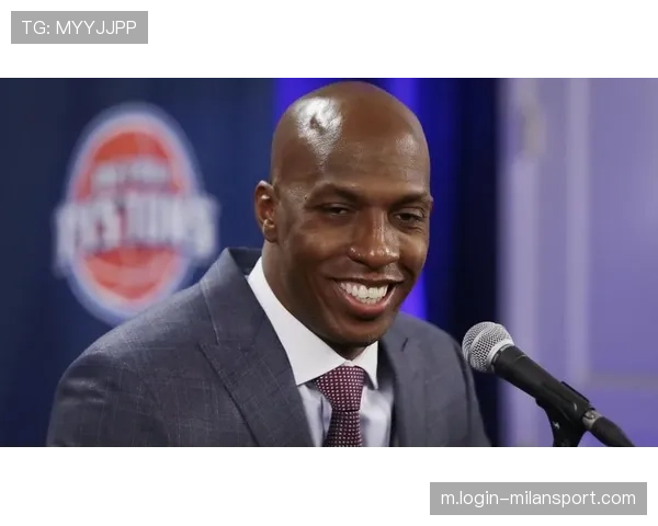 美记报道：比卢普斯听证会后未透露任何信息悄然离开